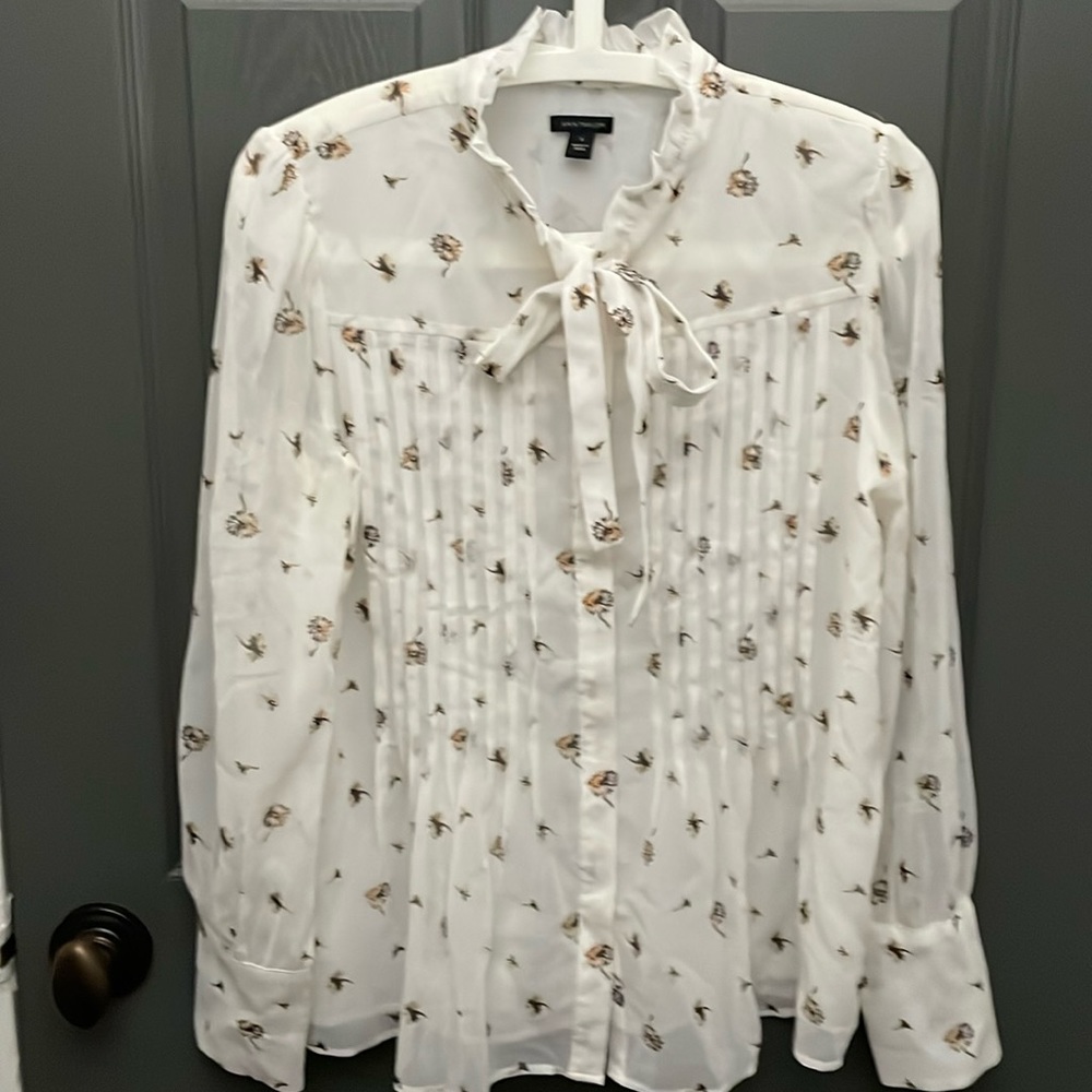 NWT Ann Taylor white with floral pattern and neck tie - SzS